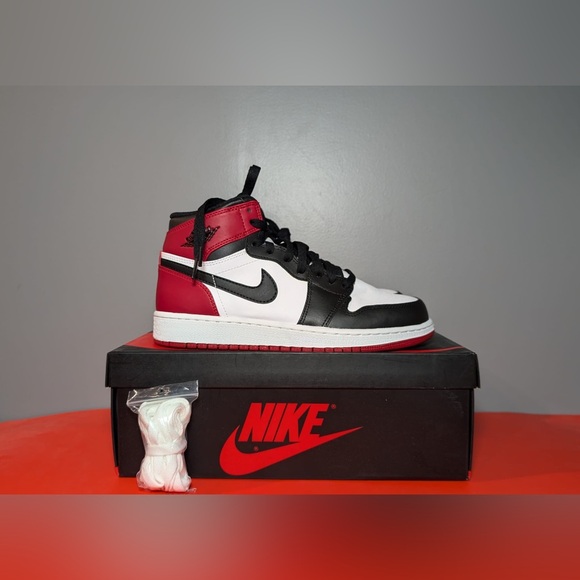 Toe Jordan Satin Black Toe Ones Size 6Y Air Jordan Retro High OG
